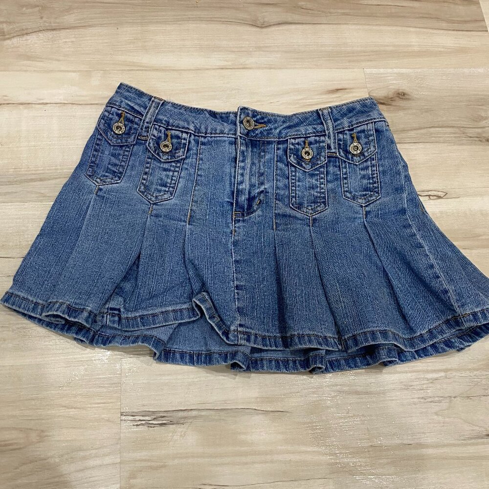 Angels Denim Pleated Mini Skirt Size 7 Y2K Low Rise Button Detail - Picture 1 of 10